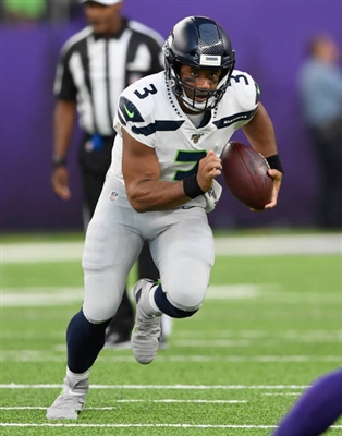 Russell Wilson Poster 10006759