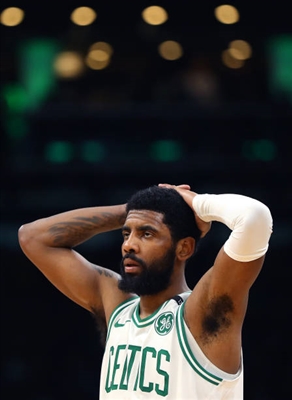 Kyrie Irving Poster 10035784