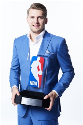 Luka Doncic puzzle 10036596