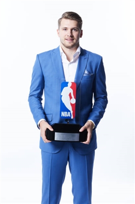Luka Doncic puzzle 10036599