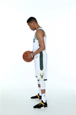 Tim Frazier Mouse Pad 10043571