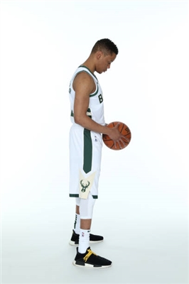 Tim Frazier Mouse Pad 10043573