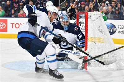 Connor Hellebuyck puzzle 10051821