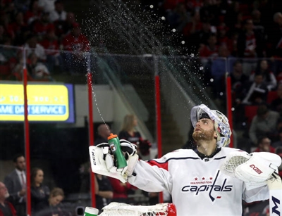 Braden Holtby Stickers 10052101