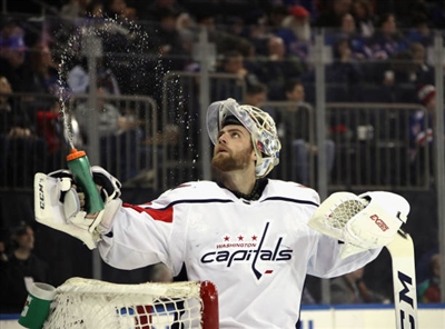 Braden Holtby Poster 10052155
