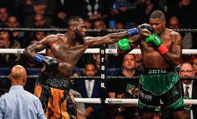 Deontay Wilder Mouse Pad 10258287