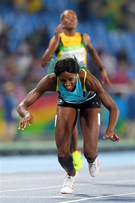 Shaunae Miller-Uibo poster with hanger