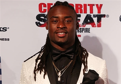 Johnathan Cyprien puzzle 10310243