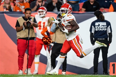 Tyreek Hill puzzle 10334698