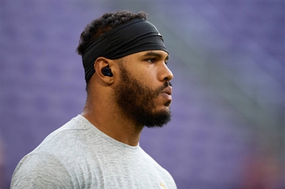 Anthony Barr Poster 10341408